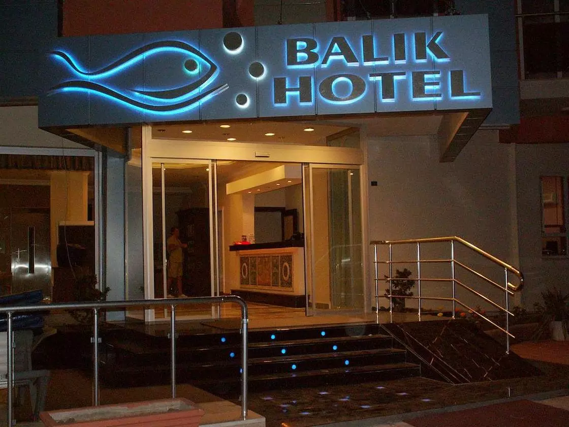 KLEOPATRA BALIK ALANYA HOTEL DOOR (Copy).jpg